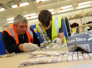 Topps Tiles donates to Solihull College construction students