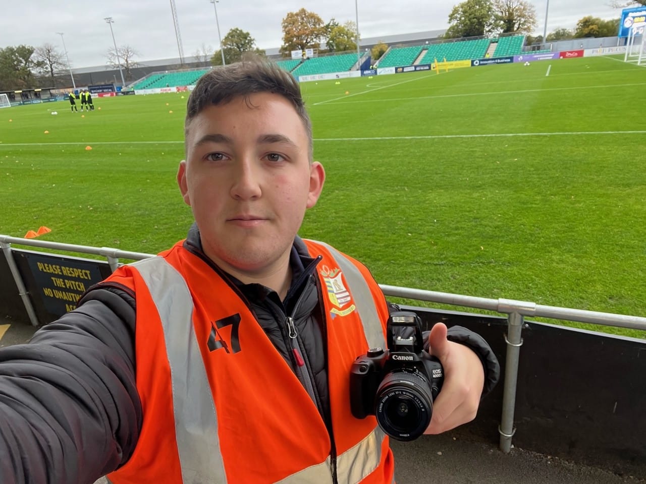 Student football photographer