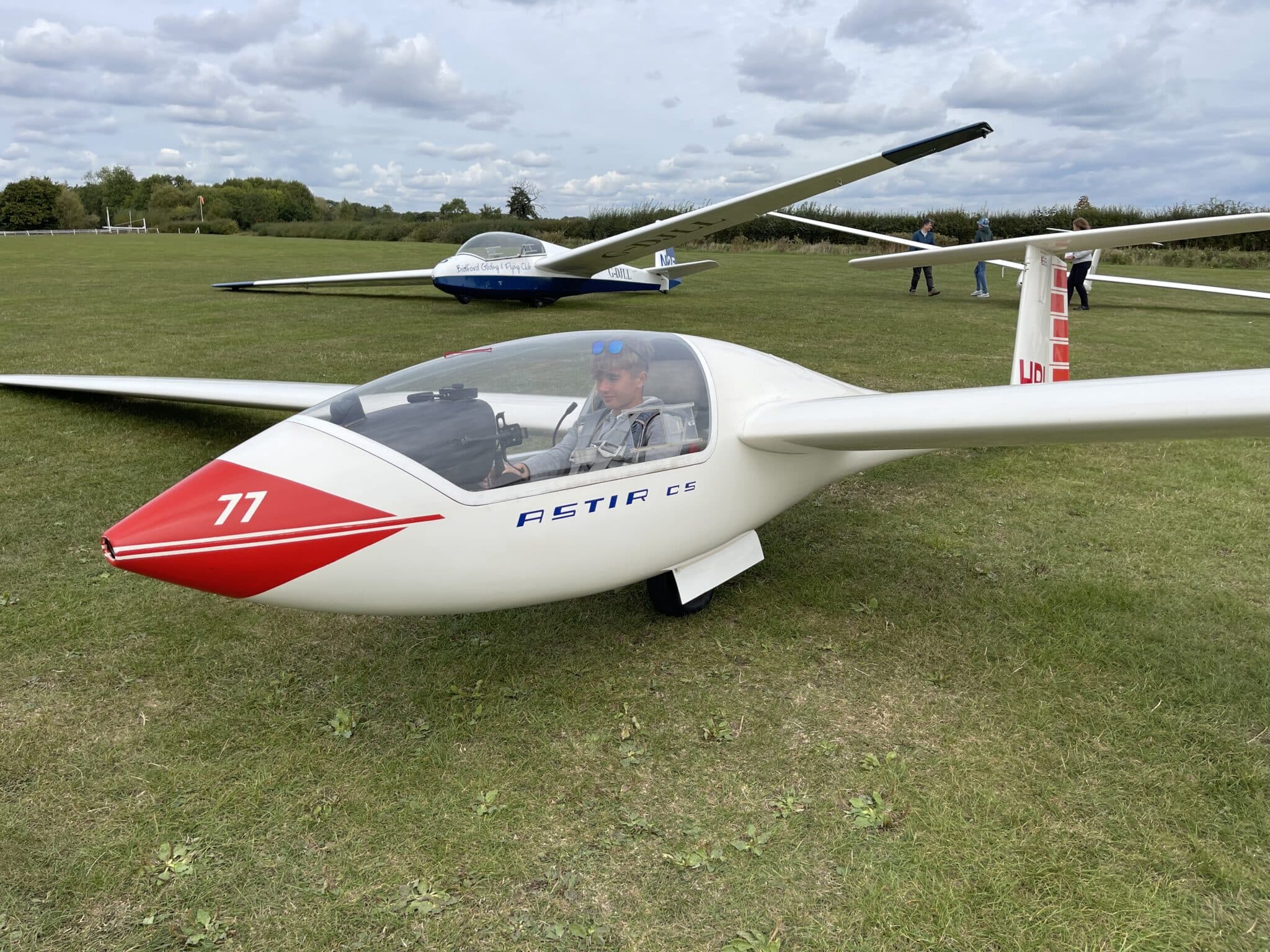 the glider in a field